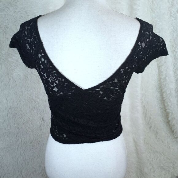 ANGL BLACK LACE CROP TOP SZ.M EUC - Picture 4 of 6